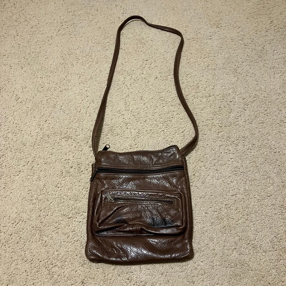 Mt Airy Leathers:‎ Handcrafted Vintage Brown Leather Crossbody Bag Purse